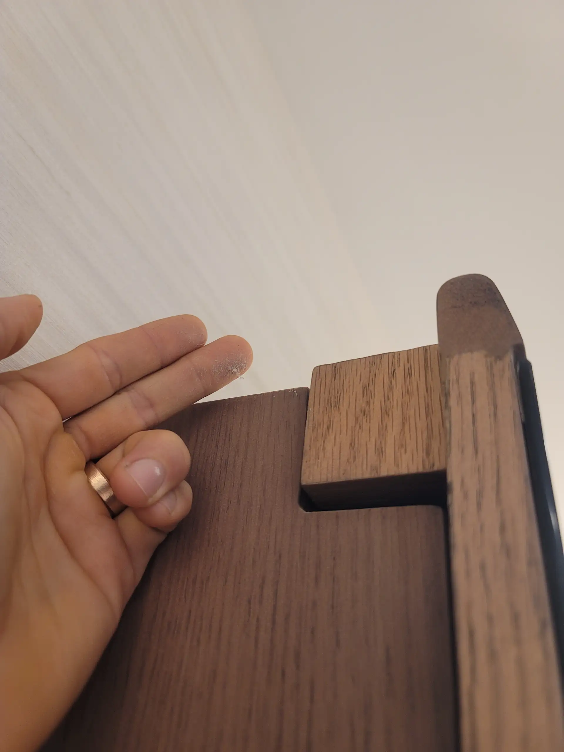 Dust particle analysis during indoor air quality assessment in Miami home